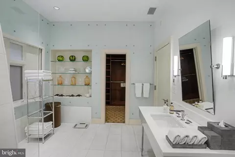 Bath - 1100 Crest Ln, Mclean, VA 22101 photo 1 of 1