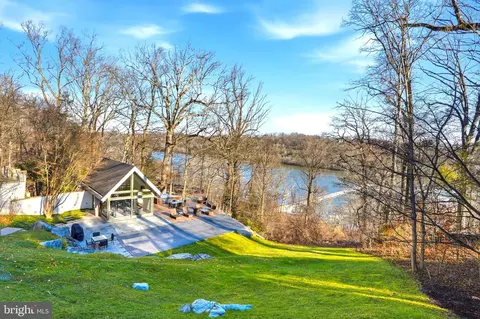 Other - 1100 Crest Ln, Mclean, VA 22101 photo 35 of 38