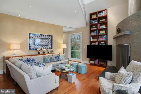 Living - 1100 Crest Ln, Mclean, VA 22101 photo 2 of 3