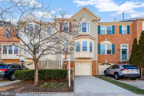 14097 Winding Ridge Ln, Centreville, VA 20121