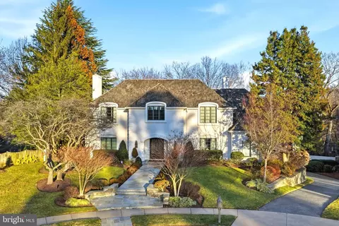 6202 Vernon Palmer Ct, Mclean, VA 22101