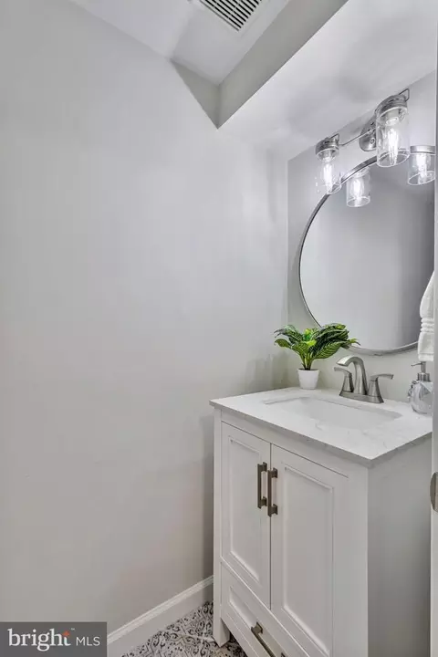 Bath - 2257 Wheelwright Ct, Reston, VA 20191 photo 1 of 8