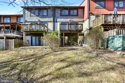 Exterior - 2257 Wheelwright Ct, Reston, VA 20191 photo 4 of 4