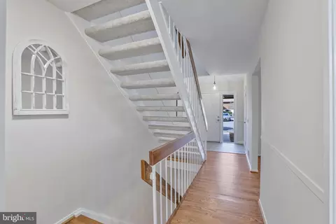Entry Way - 2257 Wheelwright Ct, Reston, VA 20191 photo 1 of 4