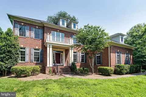 10002 Courthouse Rd, Vienna, VA 22181