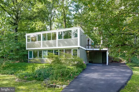 2205 Paul Spring Rd, Alexandria, VA 22307