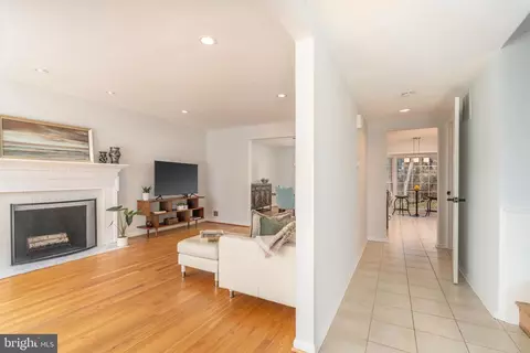 7414 Eldorado St, Mclean, VA 22102 photo 5