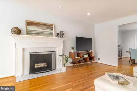 7414 Eldorado St, Mclean, VA 22102 photo 9