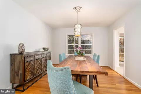 7414 Eldorado St, Mclean, VA 22102 photo 10