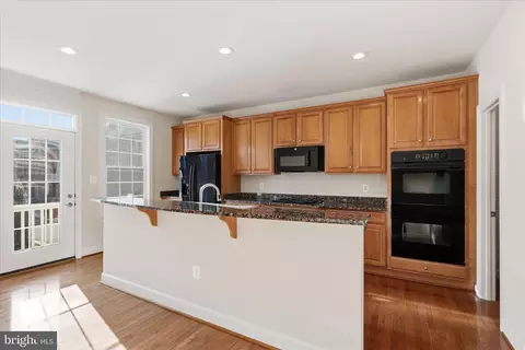 Kitchen - 411 Spring St, Herndon, VA 20170 photo 1 of 4