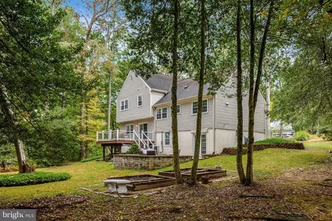 Exterior - 1827 Post Oak Trl, Reston, VA 20191 photo 6 of 6