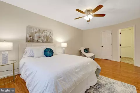 Bedroom - 1827 Post Oak Trl, Reston, VA 20191 photo 2 of 4