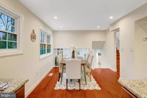 Dining - 1827 Post Oak Trl, Reston, VA 20191 photo 1 of 2