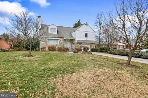 3906 Ridge Rd, Annandale, VA 22003