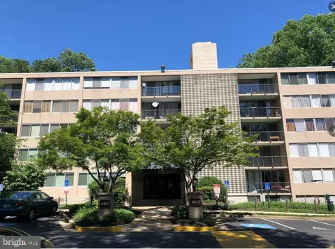 4415 Briarwood Ct N #42, Annandale, VA 22003