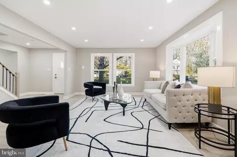 Living - 1840 Post Oak Trl, Reston, VA 20191 photo 2 of 5