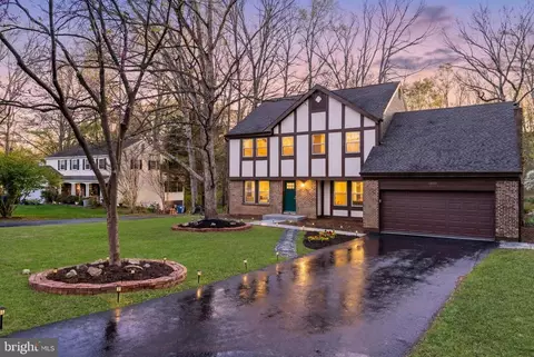 1840 Post Oak Trl, Reston, VA 20191
