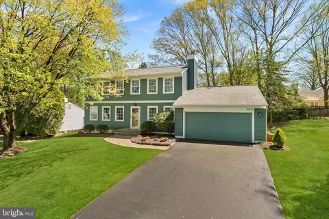 5507 Greenshank Ct, Fairfax, VA 22032