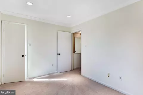 Bedroom - 4524 Samuels Pine Rd, Chantilly, VA 20151 photo 5 of 6