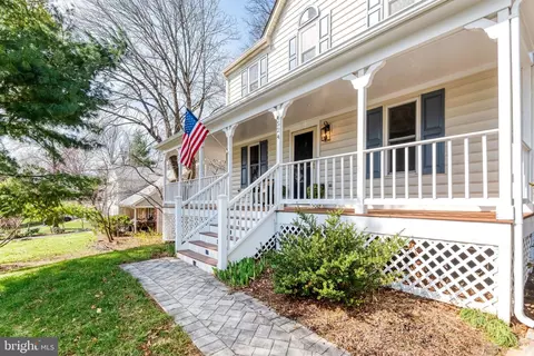 Exterior - 4524 Samuels Pine Rd, Chantilly, VA 20151 photo 10 of 13