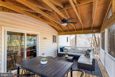 Exterior - 4524 Samuels Pine Rd, Chantilly, VA 20151 photo 7 of 13