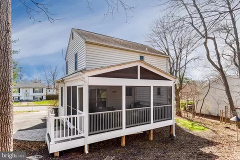 Exterior - 4524 Samuels Pine Rd, Chantilly, VA 20151 photo 11 of 13