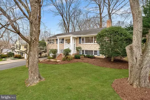 3313 Mill Springs Dr, Fairfax, VA 22031