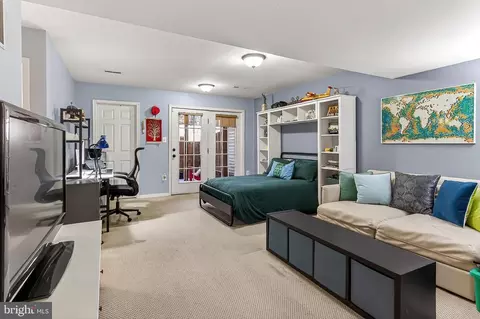 Bedroom - 8445 Carmela Cir, Springfield, VA 22153 photo 1 of 6
