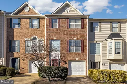 Exterior - 8445 Carmela Cir, Springfield, VA 22153 photo 3 of 8