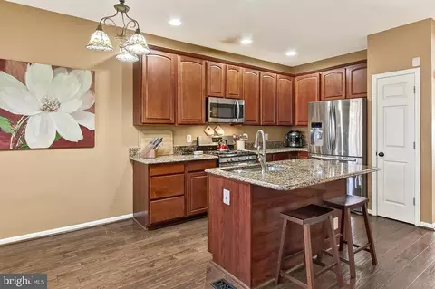 Kitchen - 8445 Carmela Cir, Springfield, VA 22153 photo 3 of 7