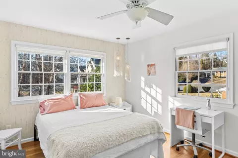 Bedroom - 6534 Divine St, Mclean, VA 22101 photo 6 of 7