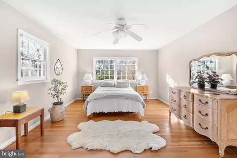 Bedroom - 6534 Divine St, Mclean, VA 22101 photo 2 of 7