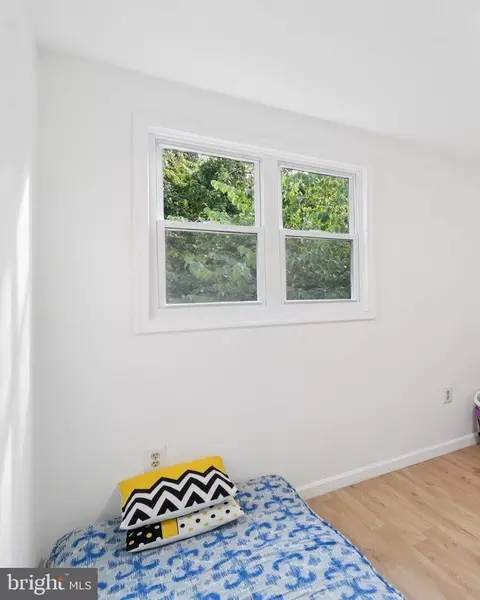 Bedroom - 6246 Hillside Rd, Springfield, VA 22152 photo 3 of 3