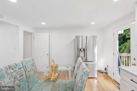 Entry Way - 6246 Hillside Rd, Springfield, VA 22152 photo 4 of 4