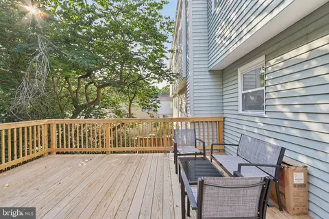 Exterior - 6246 Hillside Rd, Springfield, VA 22152 photo 2 of 11