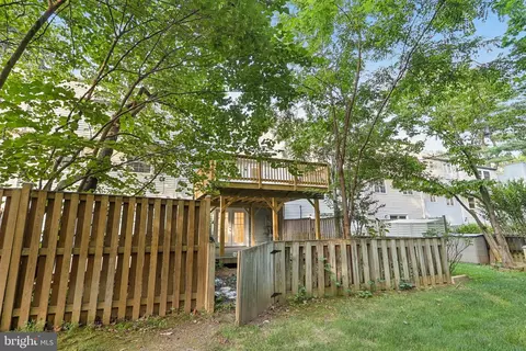Exterior - 6246 Hillside Rd, Springfield, VA 22152 photo 10 of 11