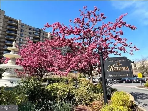 8380 Greensboro Dr #525, Mclean, VA 22102