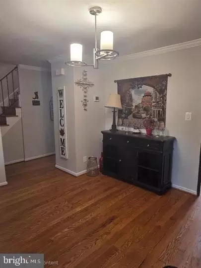 Entry Way - 6901 Huntsman Blvd, Springfield, VA 22153 photo 7 of 17