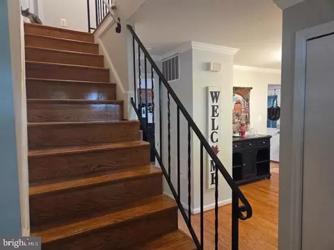 Entry Way - 6901 Huntsman Blvd, Springfield, VA 22153 photo 6 of 17