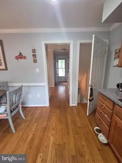 Entry Way - 6901 Huntsman Blvd, Springfield, VA 22153 photo 5 of 17