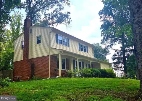 Exterior - 6901 Huntsman Blvd, Springfield, VA 22153 photo 2 of 8