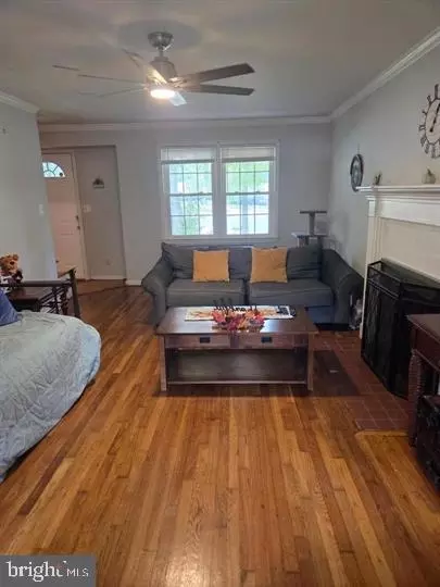 Entry Way - 6901 Huntsman Blvd, Springfield, VA 22153 photo 9 of 17
