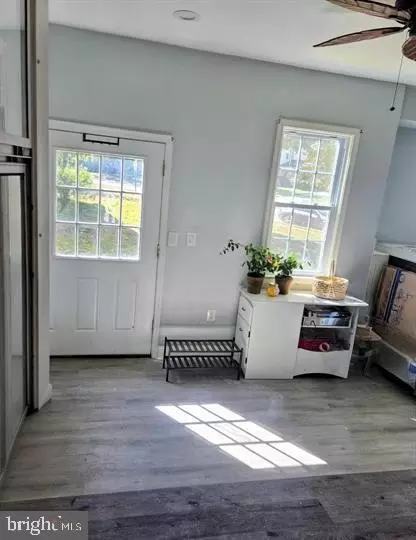 Entry Way - 6901 Huntsman Blvd, Springfield, VA 22153 photo 14 of 17