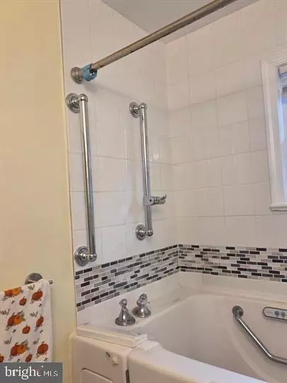 Bath - 6901 Huntsman Blvd, Springfield, VA 22153 photo 2 of 2