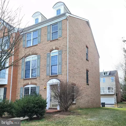 13660 Lavender Mist Ln, Centreville, VA 20120