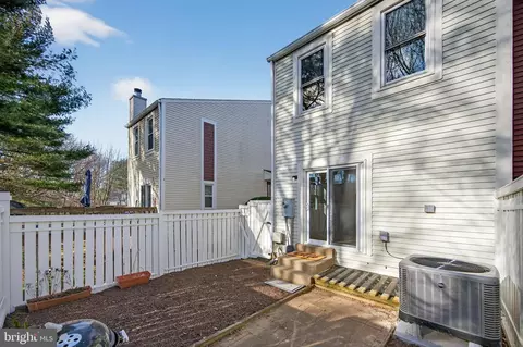 11920 Redtree Way, Reston, VA 20194 photo 28