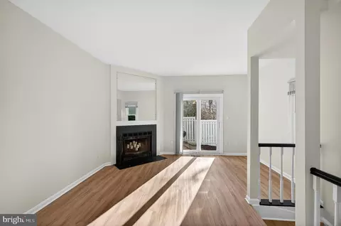 11920 Redtree Way, Reston, VA 20194 photo 4