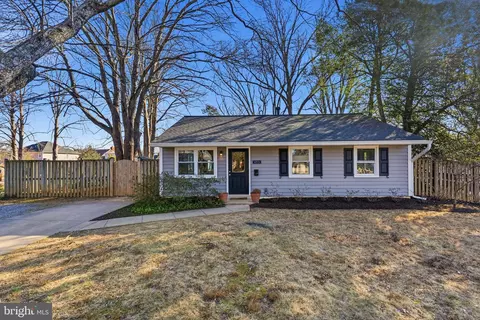 4913 Erie St, Annandale, VA 22003