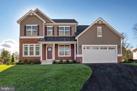 8753 Southern Oaks Pl, Lorton, VA 22079