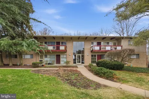 4227 Americana Dr #103 E, Annandale, VA 22003